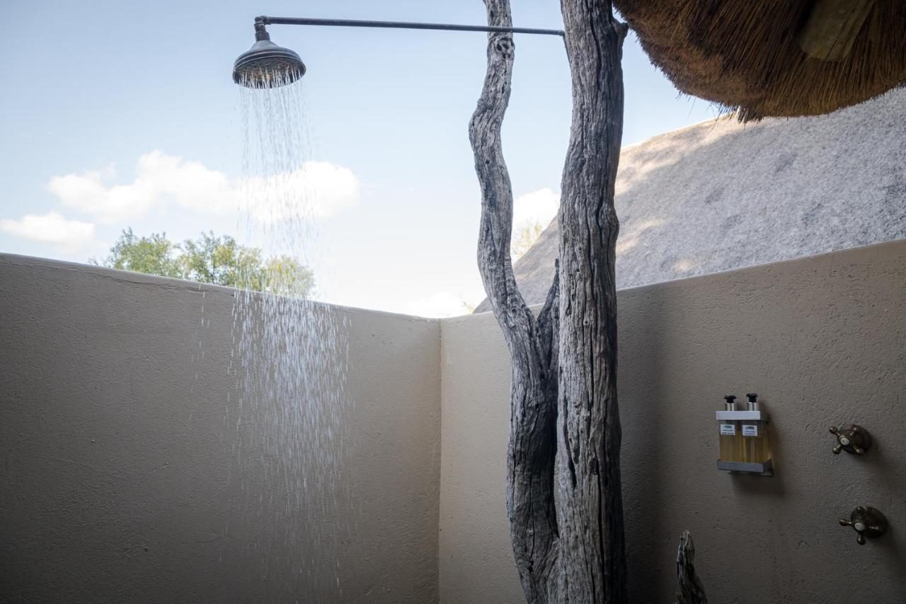 Umkumbe Safari Lodge Riverside Skukuza Ngoại thất bức ảnh