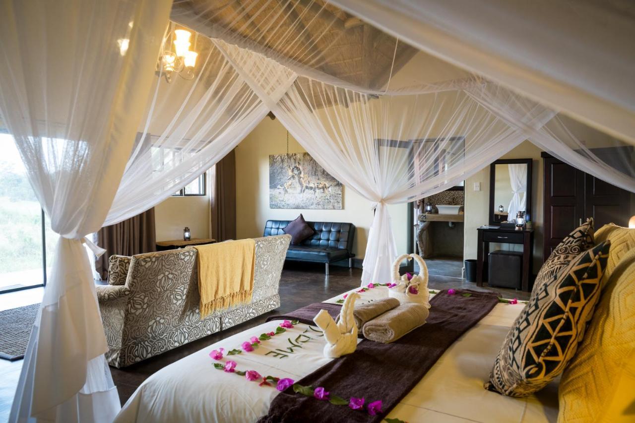 Umkumbe Safari Lodge Riverside Skukuza Ngoại thất bức ảnh