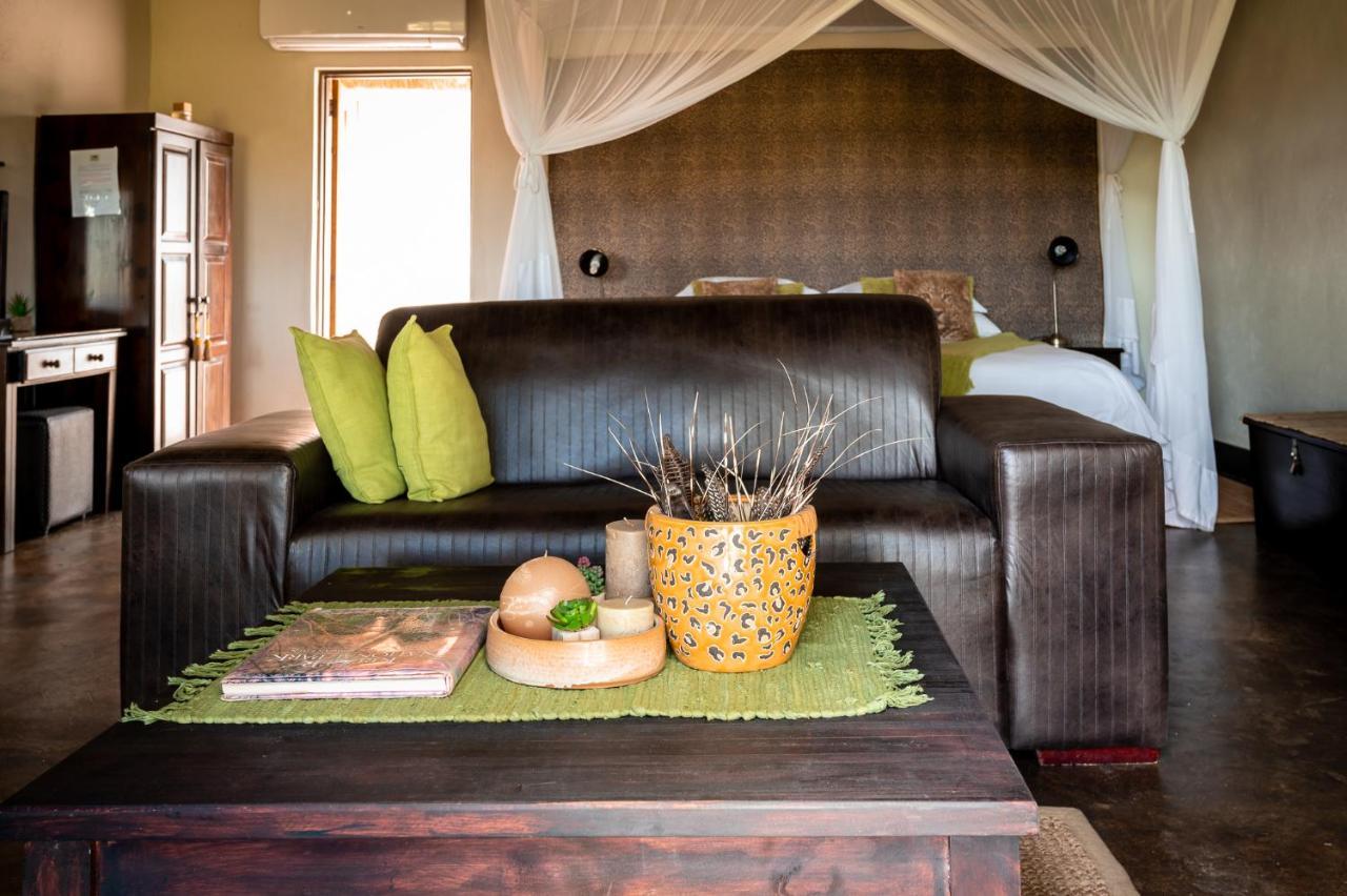 Umkumbe Safari Lodge Riverside Skukuza Ngoại thất bức ảnh